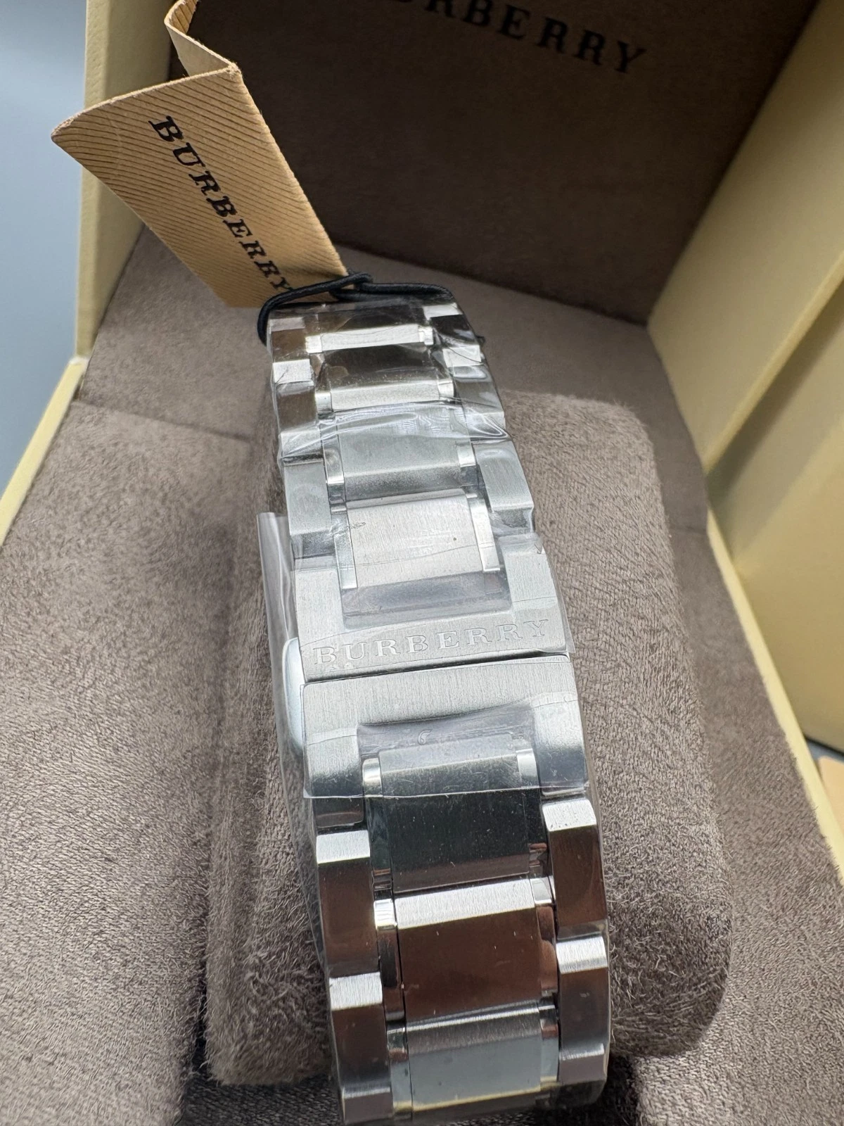 Burberry BU9900 l1600
